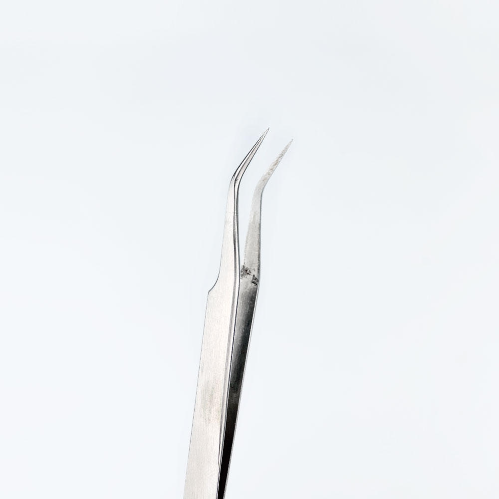 Pinzette con Punta Curva 1 Pinzette con Punta Curva