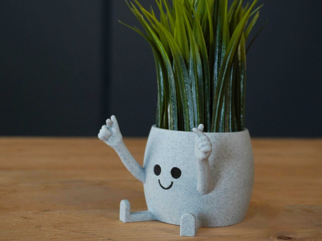 Heart hand happy pot